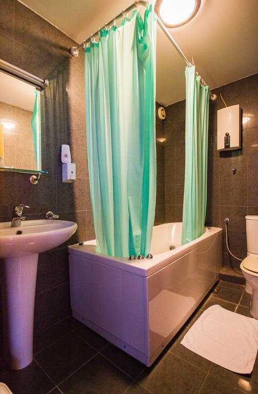 Hotel Residence Inn Skopje Zimmer foto