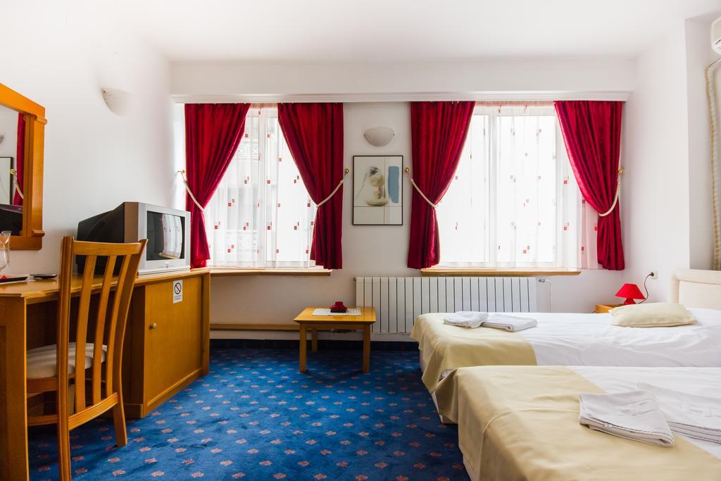 Hotel Residence Inn Skopje Zimmer foto