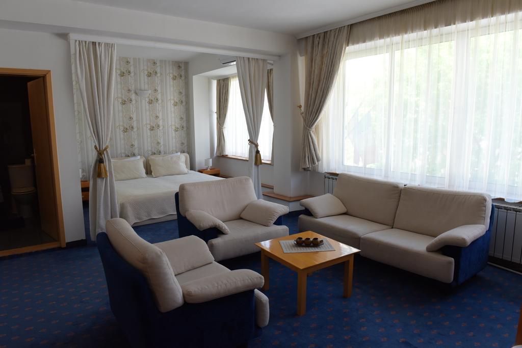 Hotel Residence Inn Skopje Exterior foto