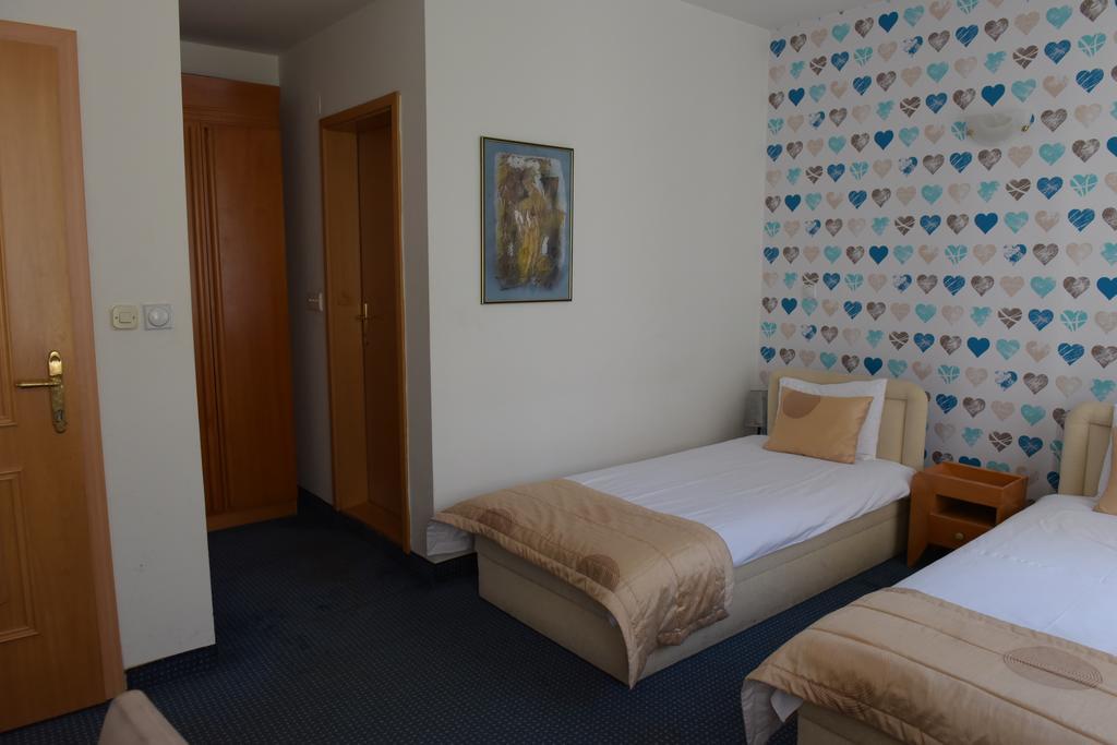 Hotel Residence Inn Skopje Exterior foto