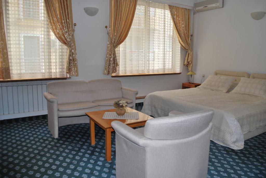 Hotel Residence Inn Skopje Zimmer foto