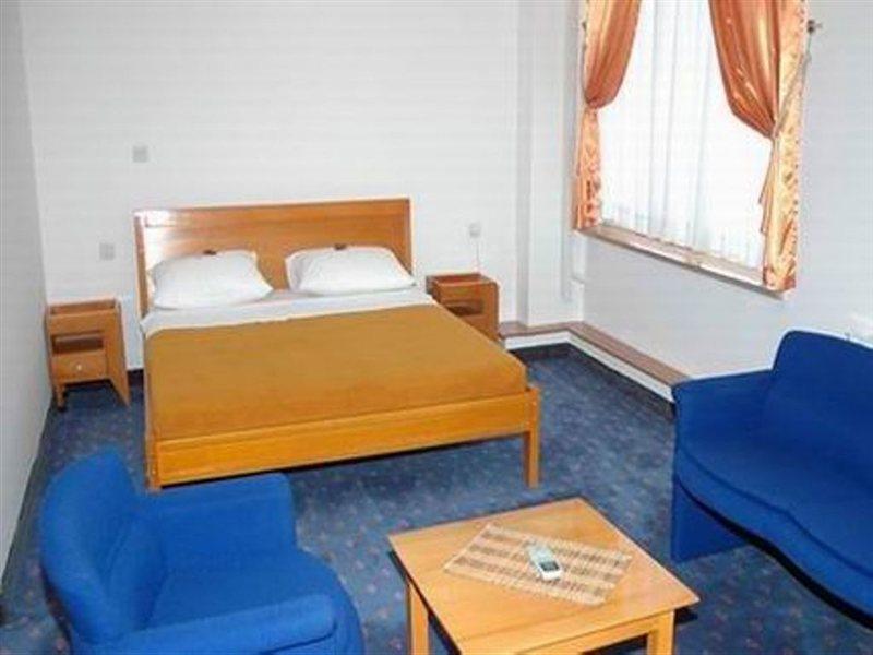 Hotel Residence Inn Skopje Exterior foto